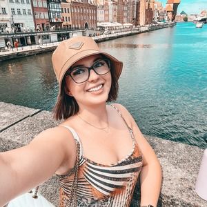 Meet your Posher, Anna